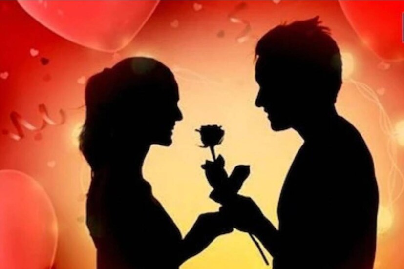 অনেকেই একাধিক সঙ্গী বা সঙ্গিনীতে অভ্যস্ত৷ তাই তাঁরা গোপনীয়তার আশ্রয় নেন৷ গোপন করে রাখেন প্রেমিক বা প্রেমিকাকে৷ ফলে উল্টোদিকে তাঁর সঙ্গী বা সঙ্গিনীর মনে হতে থাকে তিনি পকেটিংয়ের শিকার৷