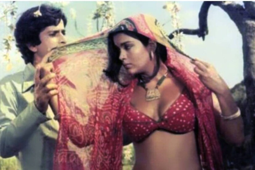 ‘দম মারো দম’ গানের সঙ্গে আইকনিক হয়ে যাওয়া জীনতের কাছে এর পর অভিনয়ের অফারের বন্যা বয়ে যায়৷ দেব আনন্দের সঙ্গে তাঁর জুটি হয়ে ওঠে বলিউডের সেরা আকর্ষণ৷ ক্রমে জীনতের ফিল্মোগ্রাফিতে একে একে যোগ হয় ‘ইয়াদোঁ কি বরাত’, ‘ডার্লিং ডার্লিং’, ‘হীরা পান্না’, ‘কুরবানি’, ‘দোস্তানা’, ‘ডন’, ‘প্রেম শাস্ত্র’ এবং ‘সত্যম শিবম সুন্দরম’-এর মতো সুপারহিট ছবি৷