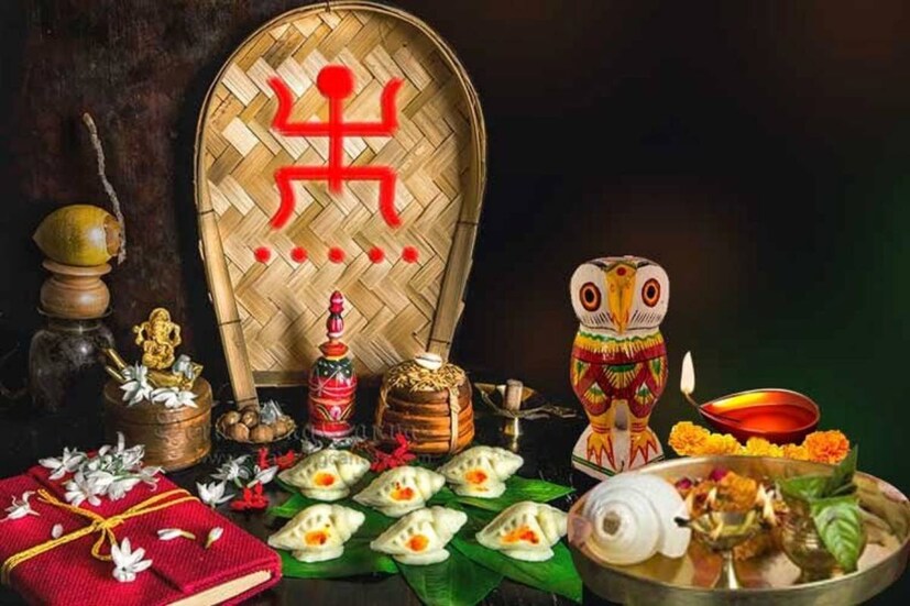 চৈত্র বৈশাখ জুড়ে দেশের নানা প্রান্তে নববর্ষ সূচিত হয়। 