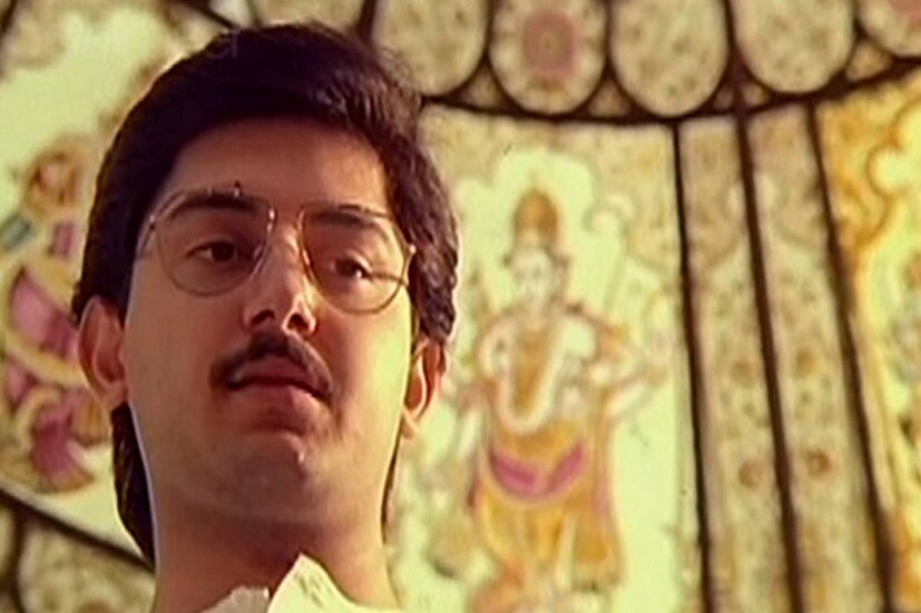 কলেজ জীবনে যখন মডেলিং করছেন, তখনই পরিচালক মণিরত্নমের চোখে পড়ে যান৷ জহুরির চোখ ভুল করেনি রত্ন চিনতে৷ ১৯৯১ সালে ‘থলপতি’ ছবিতে মণিরত্নমের নির্দেশনায় প্রথম অভিনয় করেন অরবিন্দ৷