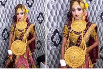তাঁর  গয়না ও মেক আপ দেখে নেটিজেনদের চক্ষু চড়কগাছ
