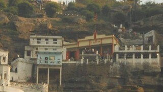 এই মন্দিরে ভক্তদের ভিড় লেগে থাকে বছরভর