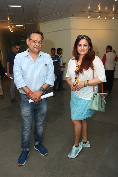  এই সিরিজের সব থেকে বড় আকর্ষণ হল এর শ্যুটিং পদ্ধতি ও মাধ্যম। বেনারসের অলিতে গলিতে ঘুরে শ্যুট করা এই ওয়েব সিরিজের প্রতিটি দৃশ্য গৃহীত হয়েছে মোবাইল ফোনের ক্যামেরায়।