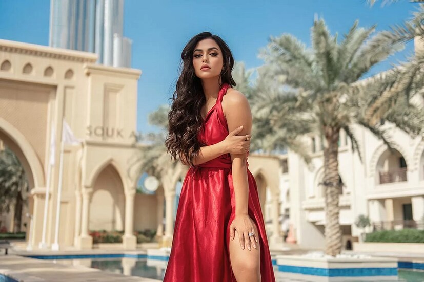 *নুসরত ফারিয়া: বাংলাদেশের জনপ্রিয় ও সুন্দরী অভিনেত্রী বললে যার নাম প্রায় প্রথমেই আসেন, তিনি নুসরত ফারিয়া। যিনি দুই বাংলাতেই সমান জনপ্রিয়। অভিনেত্রী এক সময় রেডিও জকি এবং মডেল হিসেবেও বহু কাজ করেছেন। সংগৃহীত ছবি। 