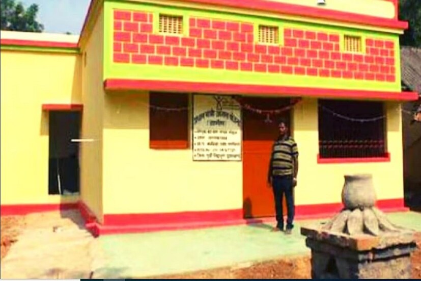 প্রধানমন্ত্রী আবাস যোজনা বাবদ রাজ্যের ৮২০০ কোটি টাকা পাওনা বলে অভিযোগ করা হচ্ছে৷ এ ছাড়াও ৭২০০ কোটি টাকা একশো দিনের গ্রামীণ কর্মসংস্থান প্রকল্পে পাওনা বলে শাসক দল সূত্রে দাবি৷