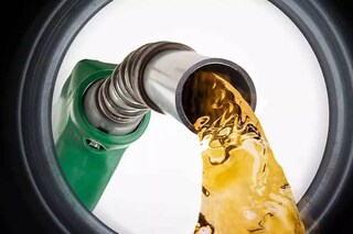 Petrol Diesel price today: সপ্তাহের শুরুতেই বদল জ্বালানি তেলের দামে! জানুন আজ কলকাতায় পেট্রোল ডিজেলের দর কত হল?