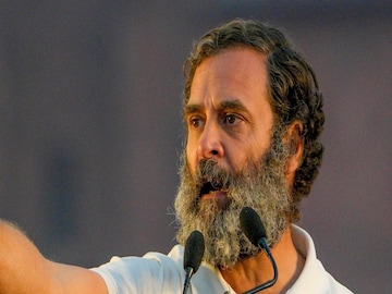 রাহুল গান্ধিকে বাংলো ছাড়ার নির্দেশে