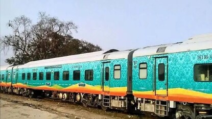 ট্রেন বাতিল ট্রেন বাতিল