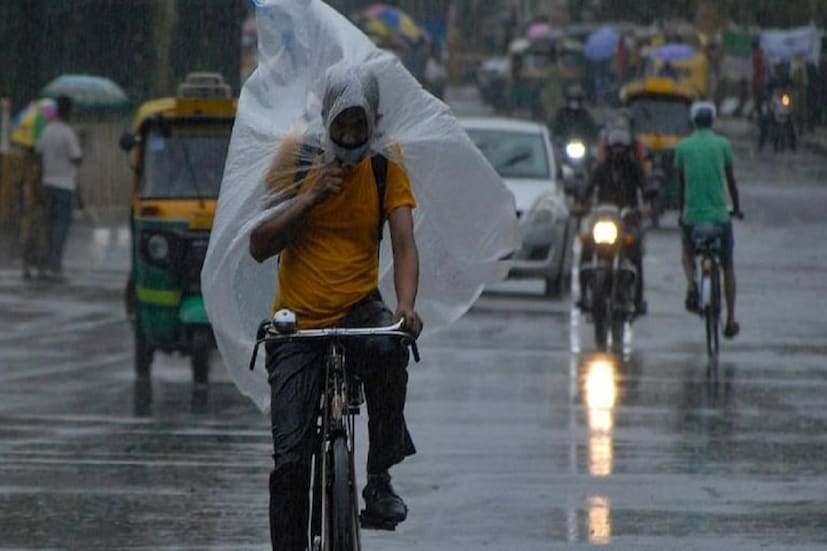 জেলায় , জেলায় আগে থেকে বজ্রবিদ্যুৎ সহ বৃষ্টির পাশাপাশি সপ্তাহান্তের দিকে  ঝড় ও বৃষ্টির সম্ভাবনা কলকাতাতেও৷ উত্তরবঙ্গে শিলাবৃষ্টি আর হালকা ঝোড়ো হওয়ার সঙ্গে বজ্রবিদ্যুৎ সহ বৃষ্টির আশঙ্কা৷