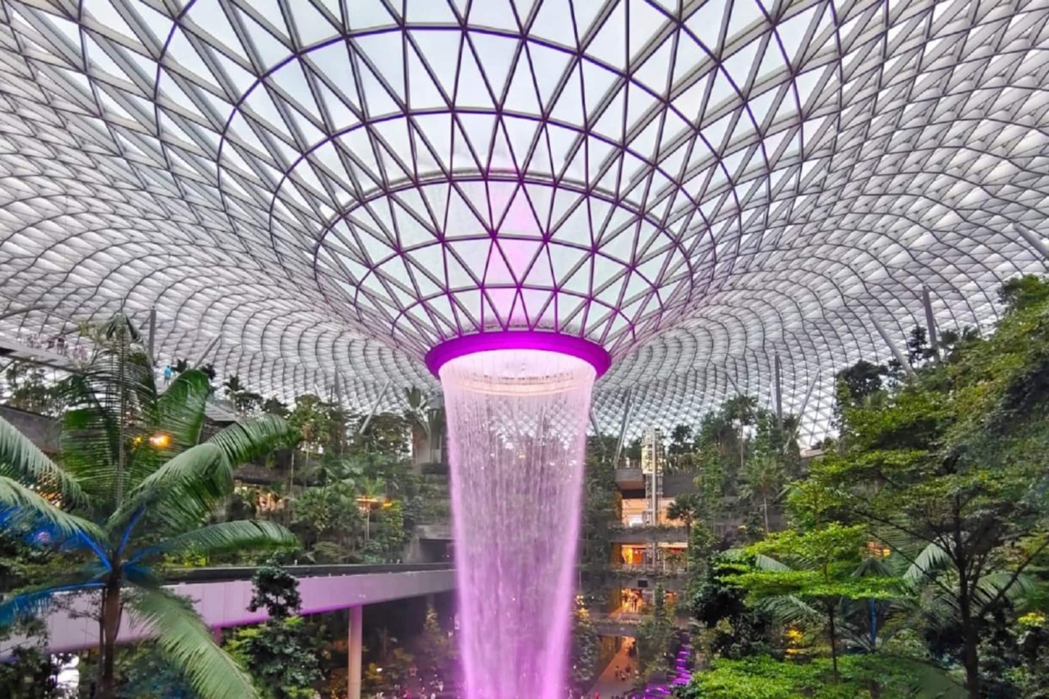 বিশ্বের সেরা বিমানবন্দর সিঙ্গাপুর! সেরার তালিকায় এবছর প্রথম ২০-তে কোনগুলি ?