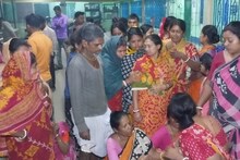 মাঠে তাস খেলছিলেন ৮ জন, হঠাৎ নজরে পড়ে পাড়ার ছেলের মৃতদেহ! কুলতলিতে চাঞ্চল্য