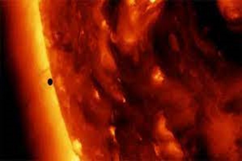 Sun Transit In Pisces 2023: জানুয়ারি থেকে শনির সাড়ে সাতি শুরু হয়েছে মীন রাশির জাতক-জাতিকাদের, সেই কারণেই এবার সাবধানে থাকতে হবে ৷ প্রতীকী ছবি ৷