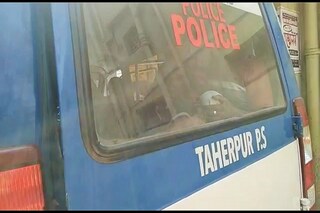 তাহেরপুর পুলিশ হাতেনাতে ধরল জুয়ার আসর থেকে 