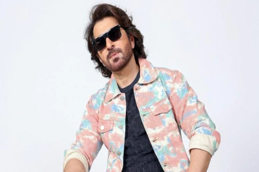 সম্পত্তির দিক থেকে তিনি বিরাট টক্কর দিতে পারেন তাঁর সহ অভিনেতাদের ৷ তাঁর মোট সম্পত্তির পরিমাণ ১ মিলিয়ন থেকে ৫ মিলিয়ন ডলার পর্যন্ত ৷ ফাইল ছবি ৷
