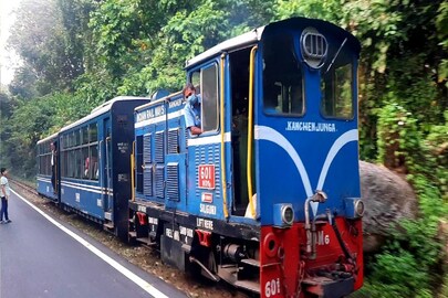 পাহাড়ে জয়রাইডে নতুন চারটি টয়ট্রেন