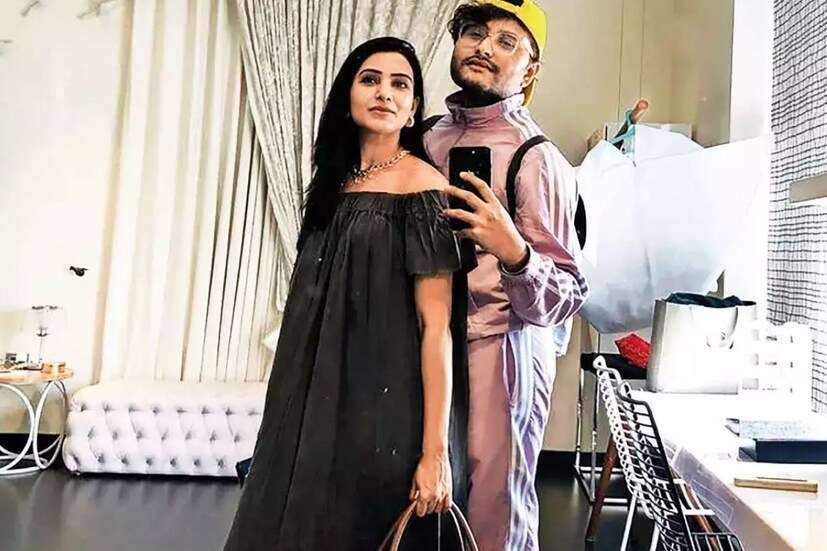 সেই ব্যক্তি হলেন প্রীতম জুকলকর, সামান্থার হেয়ার স্টাইলিস্ট তথা ঘনিষ্ঠ বন্ধু৷ গুঞ্জন ছিল এই বিশেষ বন্ধুর কারণেই আলাদা হয়ে গিয়েছেন সাউথ সিনেমার প্রিয় জুটি চে-স্যাম৷ রটনা এমন পর্যায়ে পৌঁছোয় যে নাগা চৈতন্যের ভক্তদের থেকে প্রাণনাশের হুমকি পর্যন্ত পান প্রীতম
