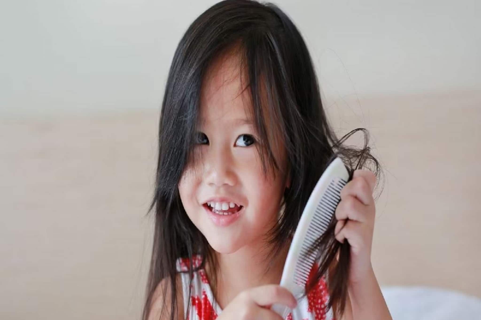 হোলির পরে শিশুদের চুলের যত্ন না নিলেই বিপদ! ক্ষতি এড়াতে মানুন এই নিয়ম