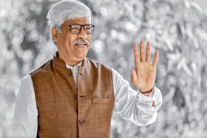 সুজনকে নিশানা পার্থর