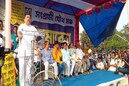 ডিএ আন্দোলনের মঞ্চে প্রতিবাদের আড়ালে আসলে কী পরিকল্পনা? তুমুল শোরগোল বঙ্গে