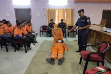 বিপদের মোকাবিলা কীভাবে করবেন? ট্রেনিং হল রায়গঞ্জে