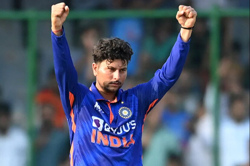 কুলদীপ যাদব: অস্ট্রেলিয়ার বিরুদ্ধে ভারতীয় দলের প্রথম একাদশে দ্বিতীয় স্পিনার হিসেবে কে খেলবেন তা নিয়ে লড়াইটি মূলক কুলদীপ যাদব ও যুজবেন্দ্র চাহলের মধ্যে। তবে সাম্প্রতিক ফর্ম বিচার করলে কুলদীপের খেলার সম্ভাবনাই বেশি।