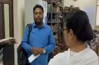 নবান্নে দফতরে মমতা