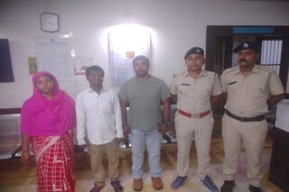 পুলিশের উদ্যোগে বাড়ি ফিরল 'ভবঘুরে' 