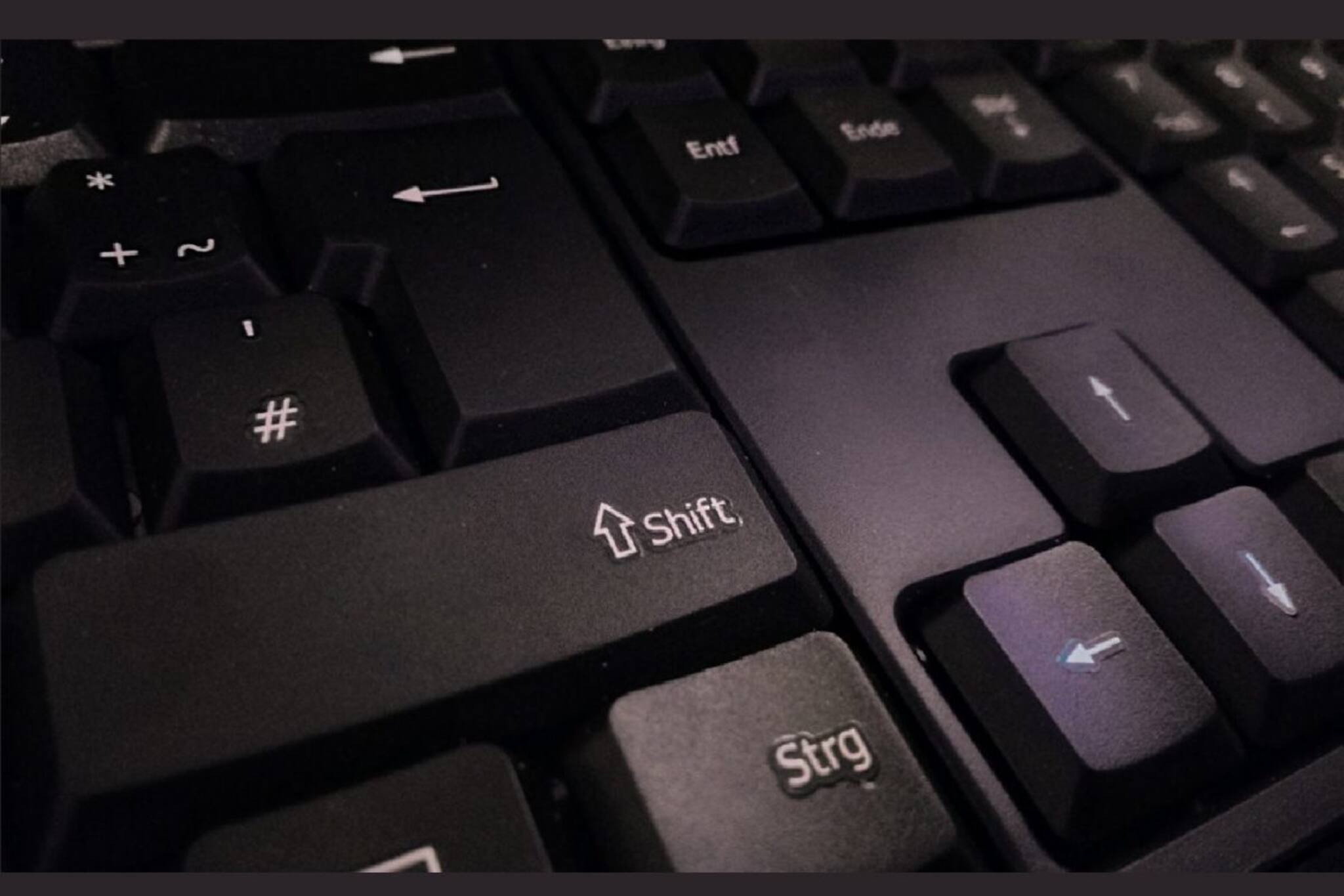 কি-বোর্ডে দু’টি Shift Key থাকে কিন্তু কেন? ৯৯% মানুষ জানেন না