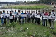 মহানন্দা নদী দূষণমুক্ত করতে সাফাই অভিযান শিলিগুড়ির স্বেচ্ছাসেবী সংস্থাগুলির