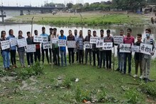 মহানন্দা নদী দূষণমুক্ত করতে সাফাই অভিযান শিলিগুড়ির স্বেচ্ছাসেবী সংস্থাগুলির