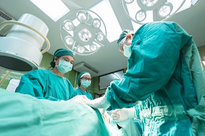 Operation Theatre: অপারেশন থিয়েটার বাংলাতেও বহু ব্যবহৃত একটি শব্দ৷ এটি আসলে একটি ইংরাজি গ্রিক শব্দ। যার অর্থ 'দেখার জায়গা'। বিস্তৃত ব্যাখ্যায়- যে জায়গাটিতে দুইজনের বেশি মানুষ সরাসরি পুরো প্রক্রিয়া দেখতে পারেন।