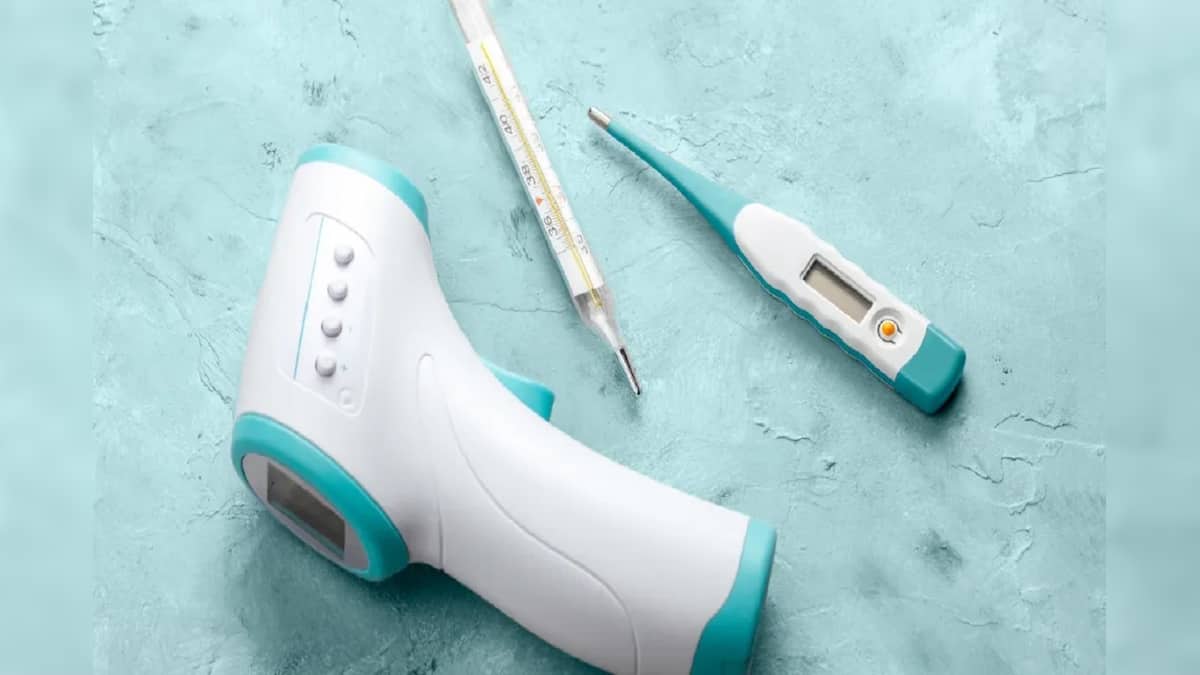 Thermometers জ্বর পরীক্ষা করার সময় ভুল রিডিং আসছে? সঠিকভাবে