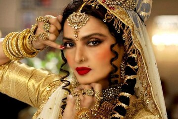 তাদের মধ্যে যৌন সম্পর্ক...ফরজানার সঙ্গে লিভ-ইন? রেখাকে নিয়ে বিস্ফোরক তথ্য ফাঁস