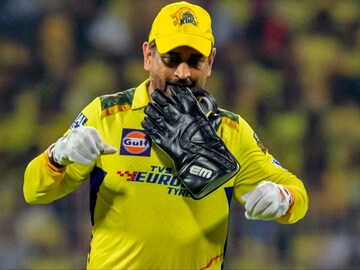 MS Dhoni: আইপিএল ২০২৩-এর পর অবসর এমএস ধোনির! বড় ঘোষণা করলেন মাহির প্রিয় বন্ধু