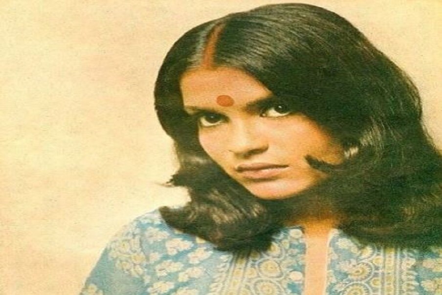  জিনত আমন! ৭০ থেকে ৮০-র দশকের এই নায়িকাকে মনে নেই এমন মানুষ মেলা ভার। হট এবং সাহসের আর এক নাম ছিল জিনত আমন। একের পর এক ছবিতে তিনি দেখিয়েছিলেন অভিনয় সেই সঙ্গে বোল্ডনেস। কিন্তু জানেন কী এখন তাঁকে কেমন দেখতে হয়েছে? জানলে আবার অবাক হবেন। photo source Instagram