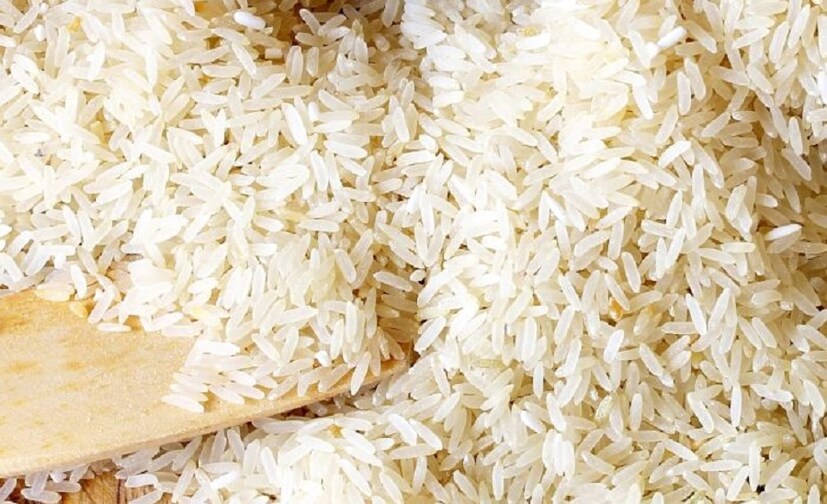 এই চাল একেবারেই যে প্লাস্টিকের নয় তা বারবার জানানো হয়েছে‌। ফলে কোনোও আতঙ্ক নয়। নির্দ্বিধায় খান এই ফর্টিফায়েড চাল। আর সকলকে জানিয়ে দিন এই চালের উপকারিতা।(লেখা : নবাব মল্লিক)