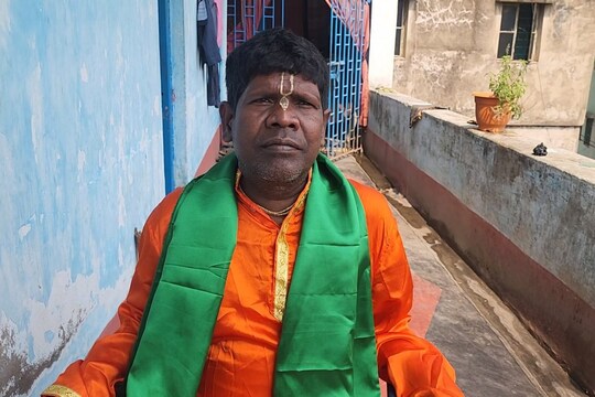 গানের পর এবার অভিনয় জগতে ভূবন বাদ্যকর 