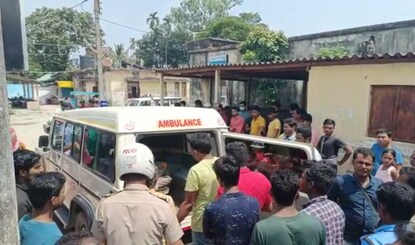 মৃতদেহ নিয়ে আসা হয়েছে মর্গে