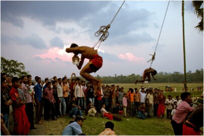 চড়ক নিয়ে রয়েছে অনেক ইতিহাস। জানুন