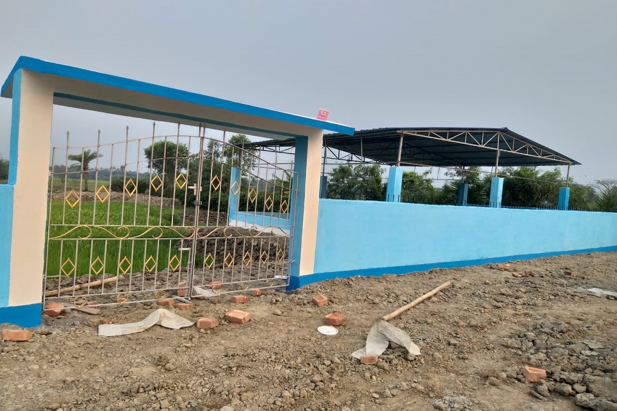 তবে কল্যাণপুর ও ধপধপি-১  পঞ্চায়েত দু'টির ডাম্পিং গ্রাউন্ডের জমি নিয়ে কিছু সমস্যা থাকায় এখানে এই প্রকল্পের কাজ শুরু হতে আরেকটু সময় লাগবে।