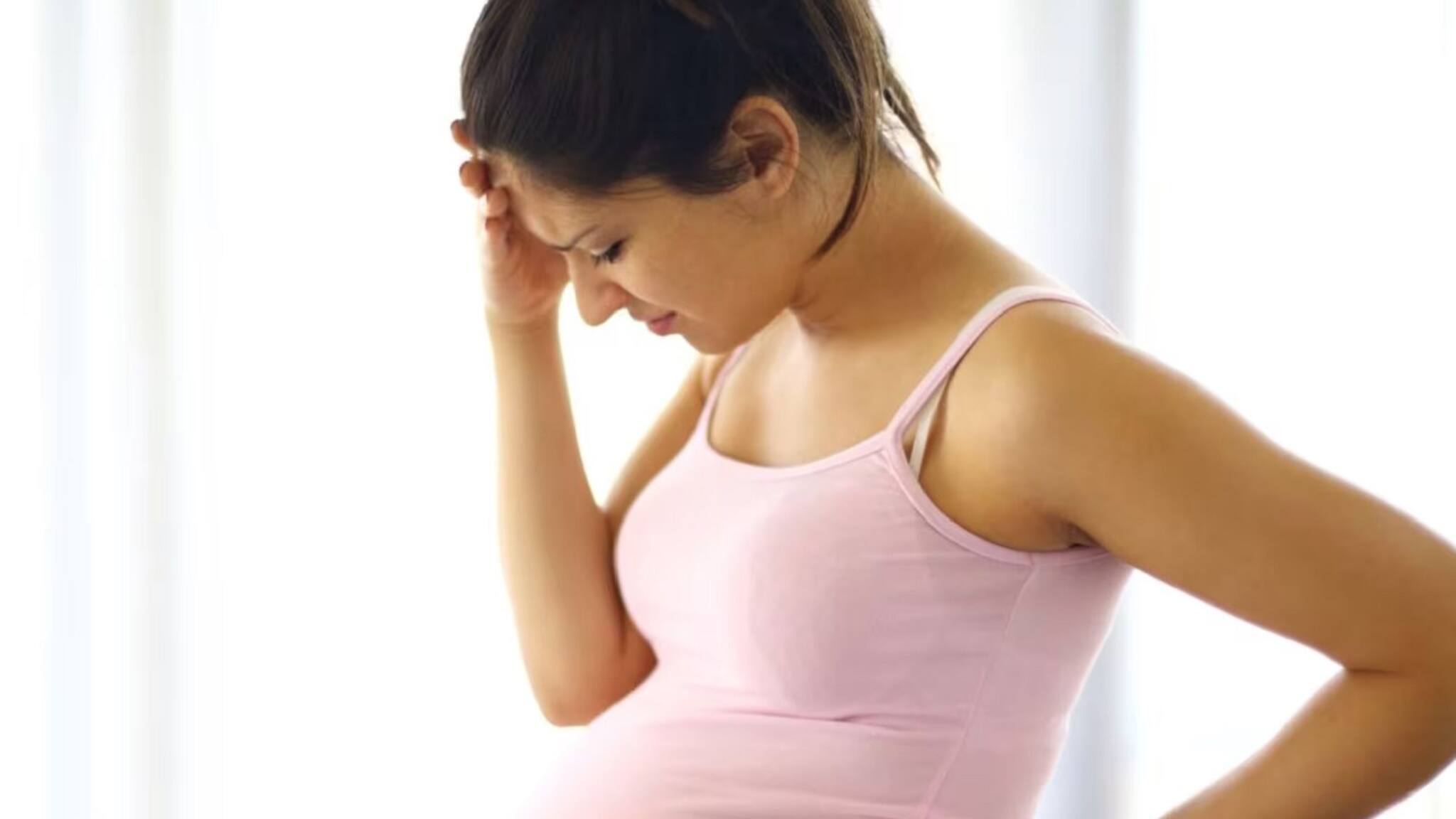 Pregnancy: বাধা-বিপত্তিহীন প্রেগন্যান্সির জন্য অ্যাসিড রিফ্লাক্স নিয়ন্ত্রণে রাখা জরুরি; জানাচ্ছেন বিশেষজ্ঞ চিকিৎসক