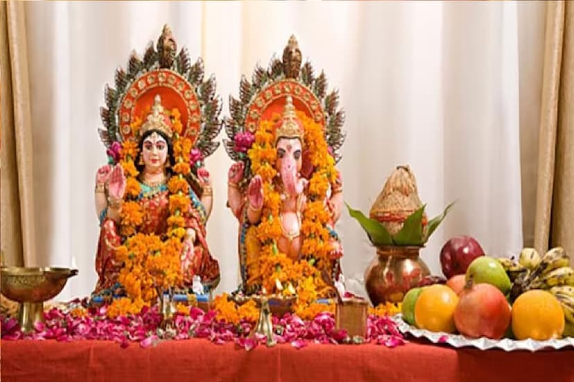 *অক্ষয় তৃতীয়া হল একটি বিশেষ তিথি, যেখানে পূর্বপুরুষদের জন্য নিয়ম-রীতি পালন করা হয়ে থাকে। সোম প্রদোষ, পিতৃ অমাবস্যা, অক্ষয় তৃতীয়া প্রভৃতি কয়েকটি বিশেষ তিথিতে পূর্বপুরুষদের জন্য কাজ করা হলে দেবতারা তুষ্ট হন। এই সময়ে পিতৃজপ, তপস্যা, দান-ধ্যান, উপাসনা করা হলে মৃত্যুর পরে স্বর্গ প্রাপ্তি ঘটবে। প্রতীকী ছবি। 