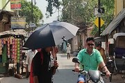আর চিন্তা নেই, এল বলে হুড়মুড়িয়ে বৃষ্টি, রইল গরমে স্বস্তির ওয়েদার আপডেট