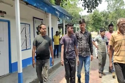 জালে ৩ চোর!