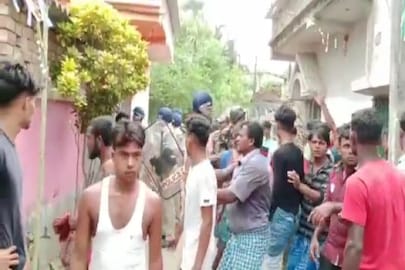 মথুরাপুরে অশান্তি