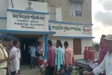 ডিএ-র দাবিতে ধর্মঘটে স্কুলে গিয়েও বিপাকে শিক্ষকরা, বিরাট 'ভুল' নিয়ে বিক্ষোভ!