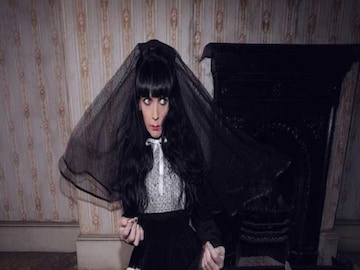 Rocker Brocarde married her beau Edwardo on Halloween 2022
