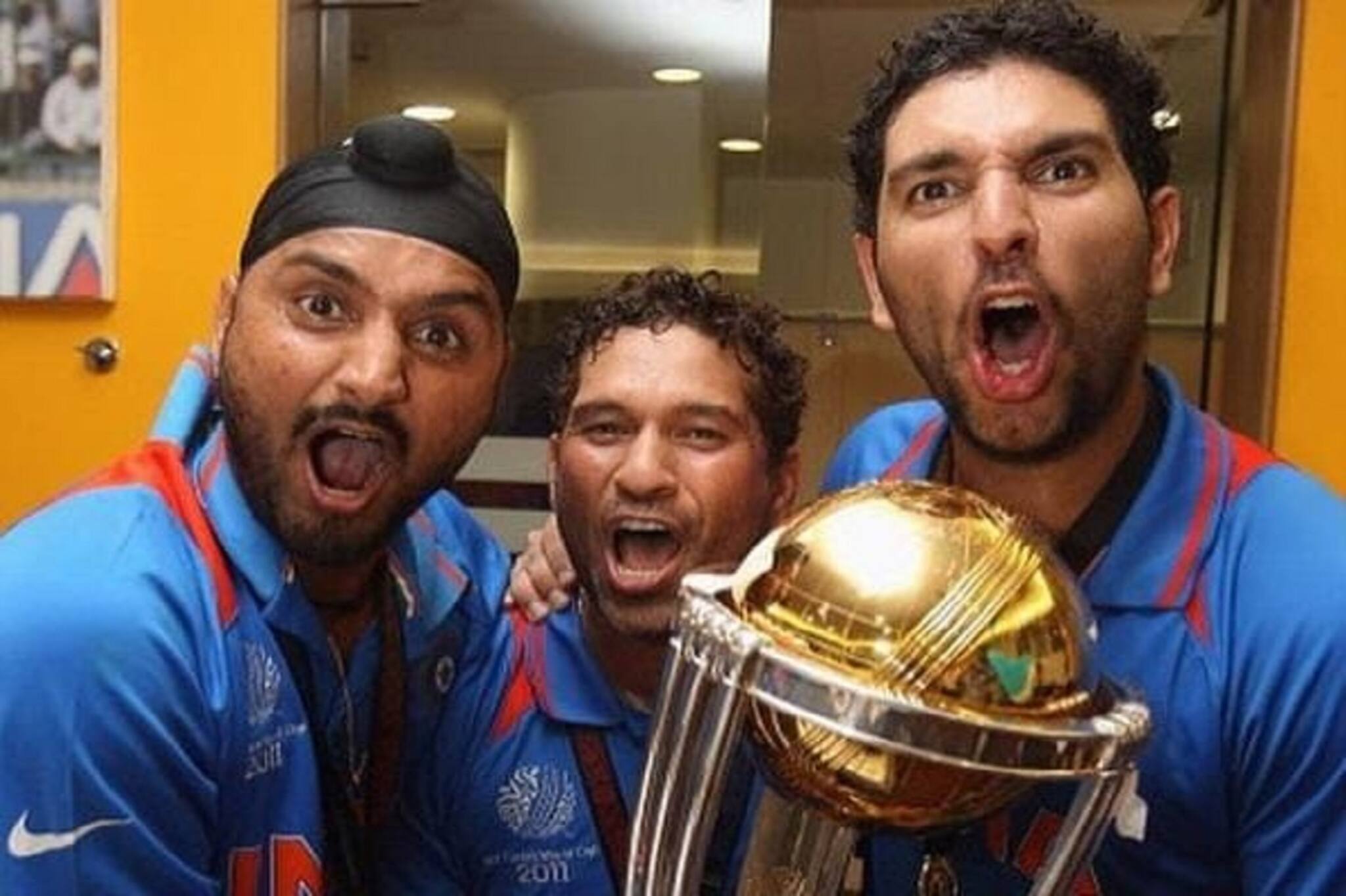 ধোনির থেকেও ভারতের বিশ্বকাপ জয়ের ক্ষেত্রে যুবরাজের অবদান বেশি! বোমা ভাজ্জির