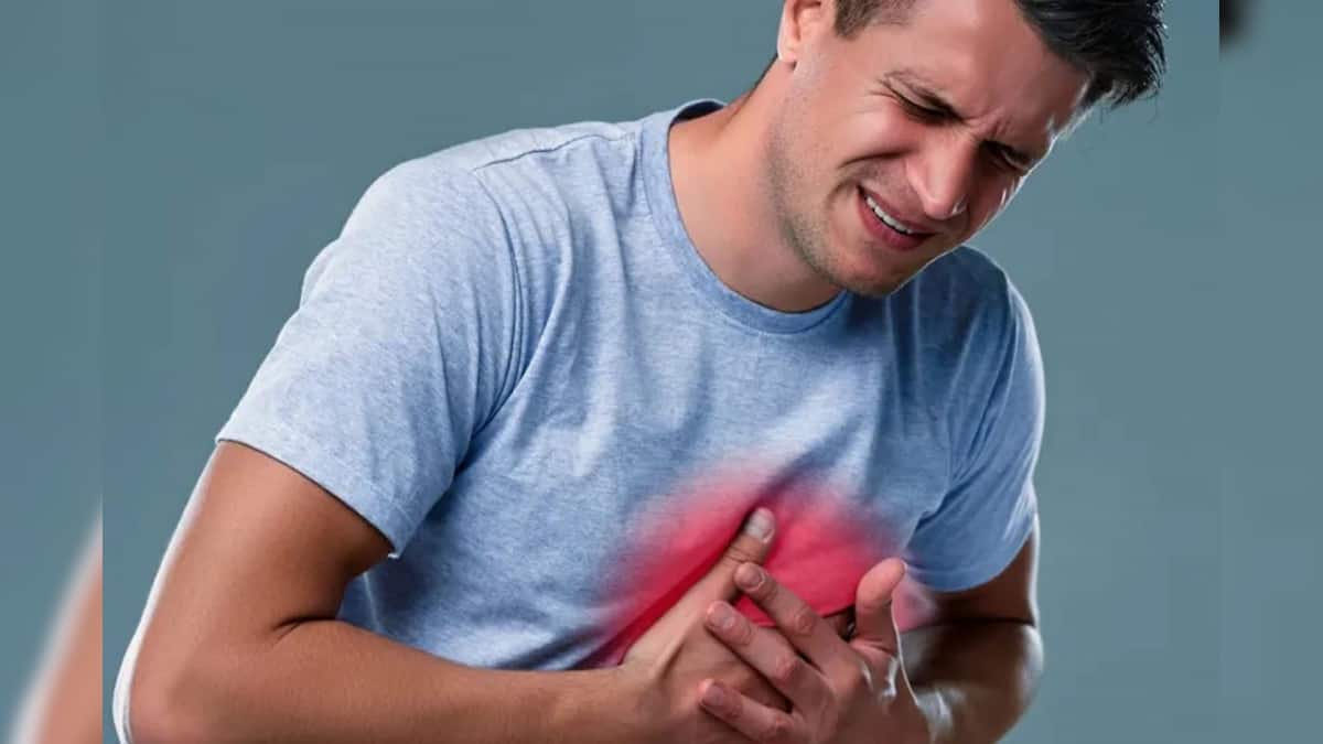 Heart Attack। heart attack symptoms। heart care। heart issues। heart