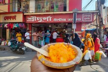 ‘আরে লে লো বাবু’ অল্প টাকায় গরম ঠেকাতে দুরন্ত কুলফি, তবে কলকাতায় নয়...
